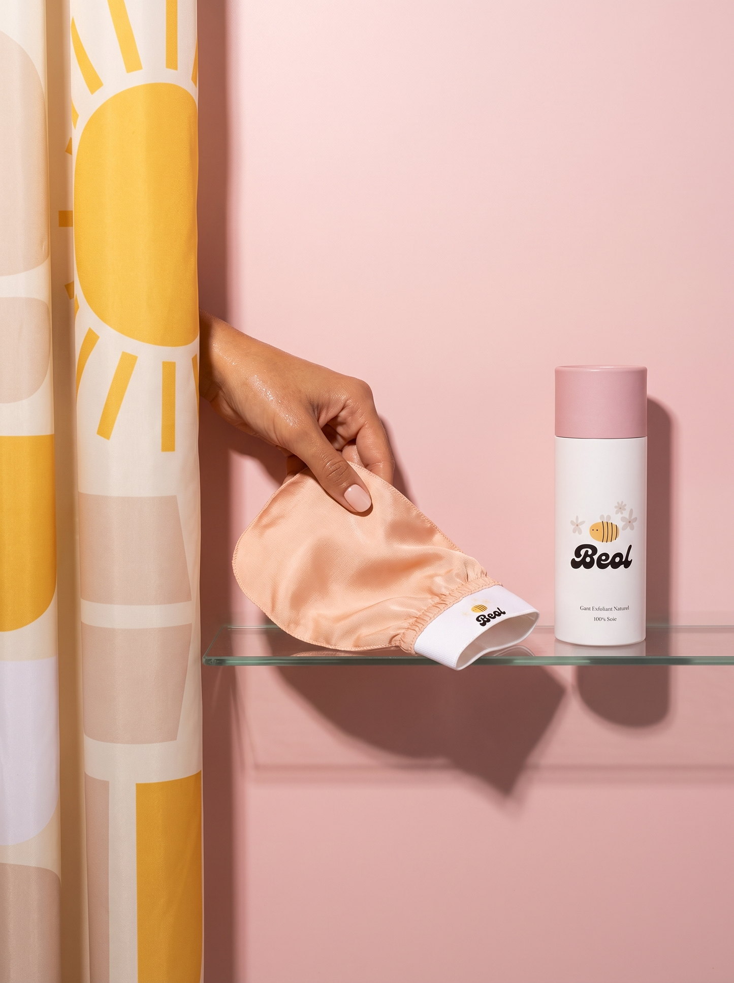 Gant Exfoliant en Soie de Mûrier – Le Rituel Peau de Soie